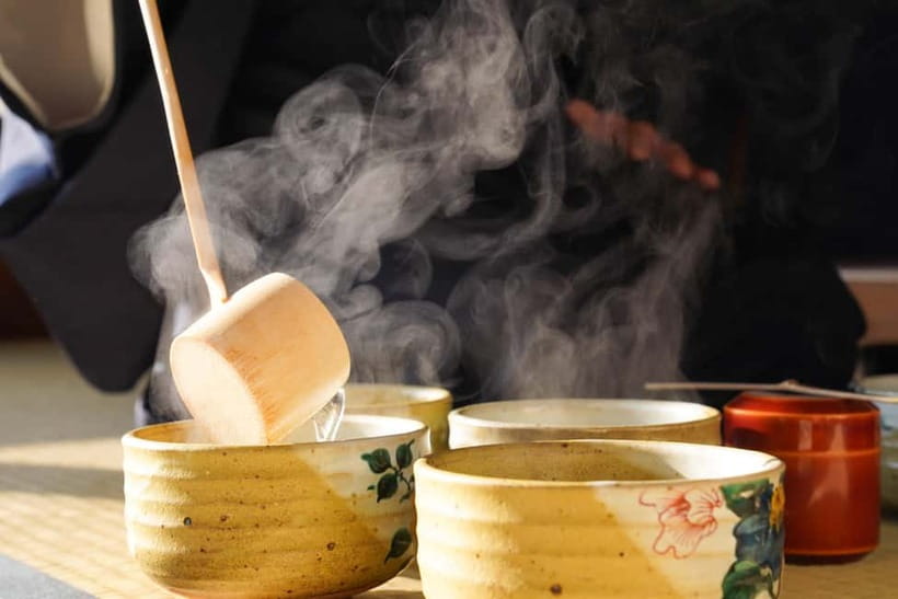Kanazawa: Tea Ceremony Experience at Kenrokuen - A quiet tea room beside Kanazawa Castle