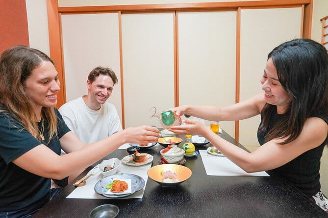 Kenrokuen Tea Ceremony Experience in Kanazawa - Who Will Enjoy This Most?