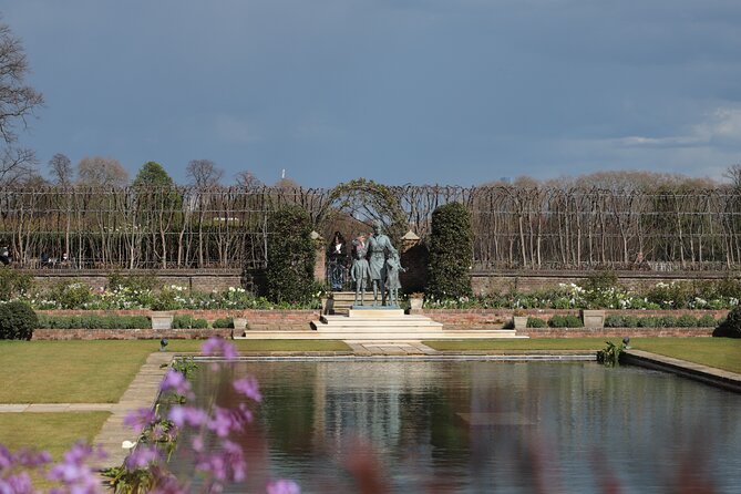Kensington Palace VIP Garden Tour with Royal High Tea - Round Pond and Queen Caroline’s gardens