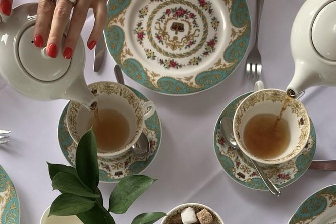 Kensington Palace VIP Garden Tour with Royal High Tea - The palace question: read the inclusions carefully