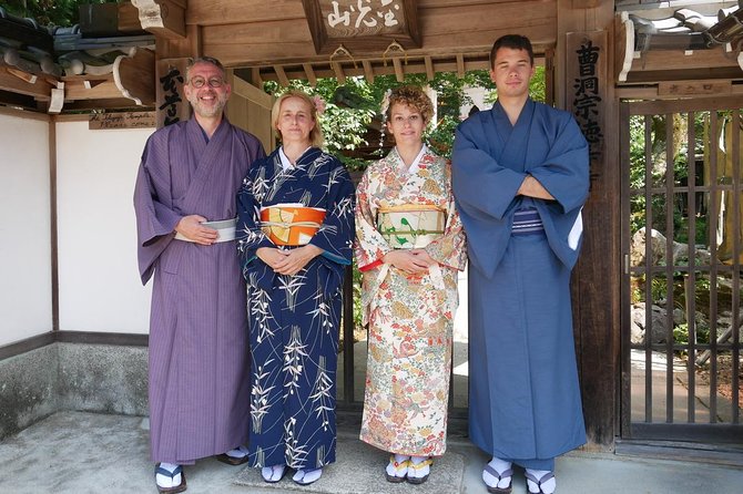 Kimono and Tea Ceremony in Miyajima - Making and tasting your own matcha