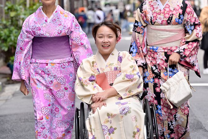 Kimono rental in Asakusa Tokyo - How much value do you get for $42.70?