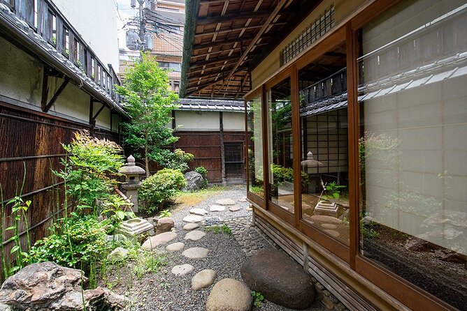 Kimono Tea Ceremony at Kyoto Maikoya, NISHIKI - Arriving at Maikoya Nishiki