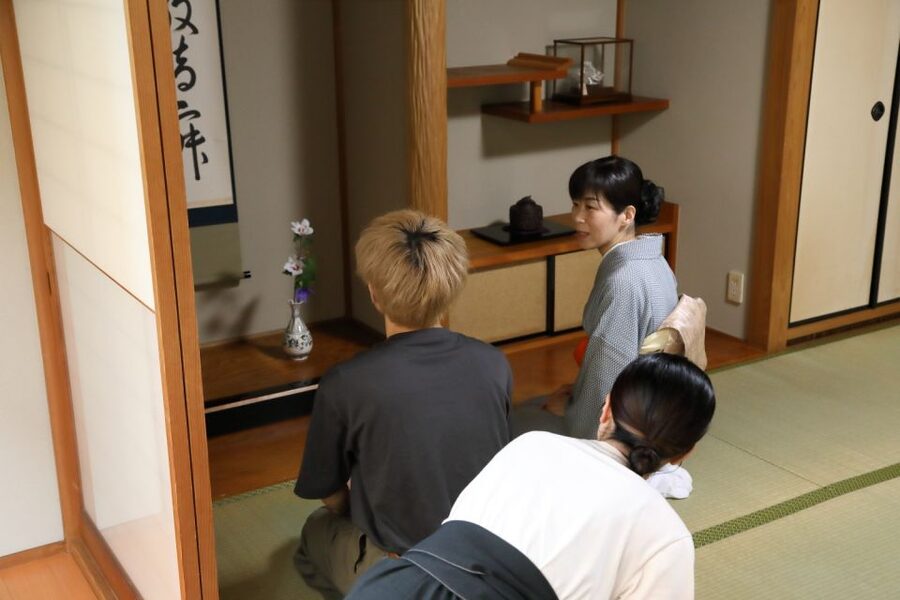 Kyoto Fushimiinari:Wagashi Making & Small Group Tea Ceremony - Watching the Matcha Ceremony