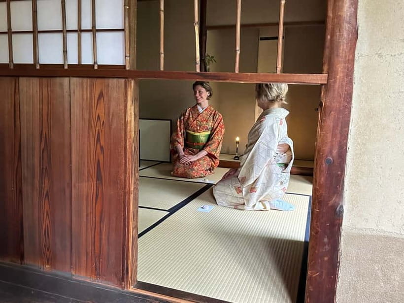 Kyoto: Kimono and Tea Ceremony Experience at Cultural Asset - Touring the House and Finding the Best Photo Spots