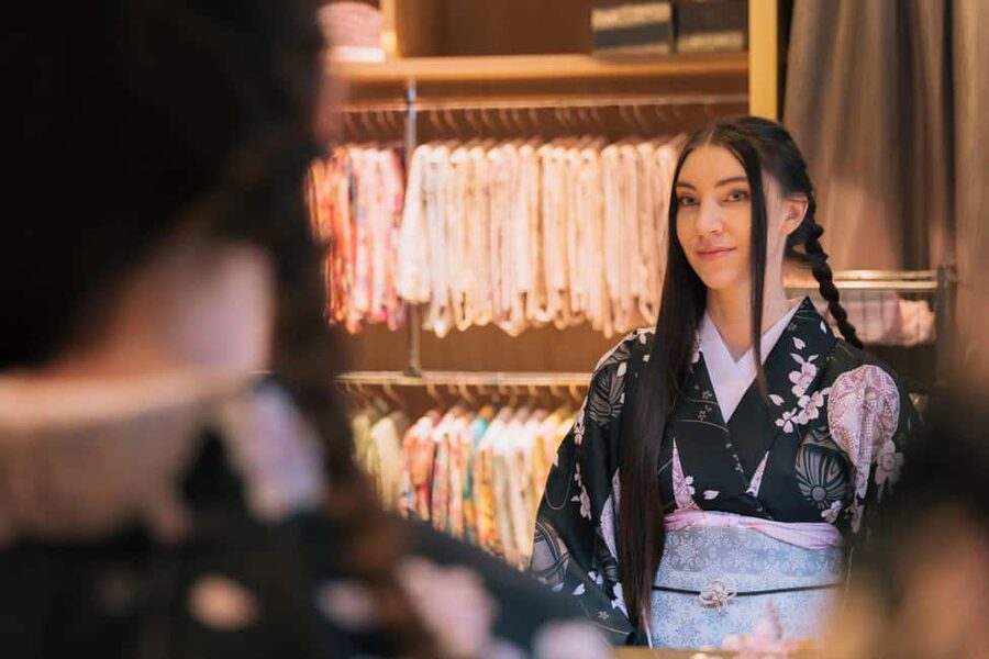 Kyoto: Kimono Tea Ceremony at Orizuruya Gion - Optional Calligraphy for a Two-Hour Visit