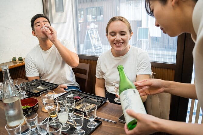 Kyoto Local Gourmet Night Experience: Kaiseki & Izakaya & Matcha - What the guides add