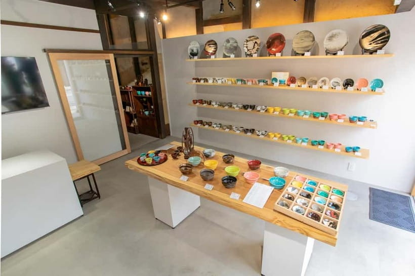Kyoto: Make Zen Garden and Taste Matcha in Pottery Shop - Matcha and wagashi beside your finished garden