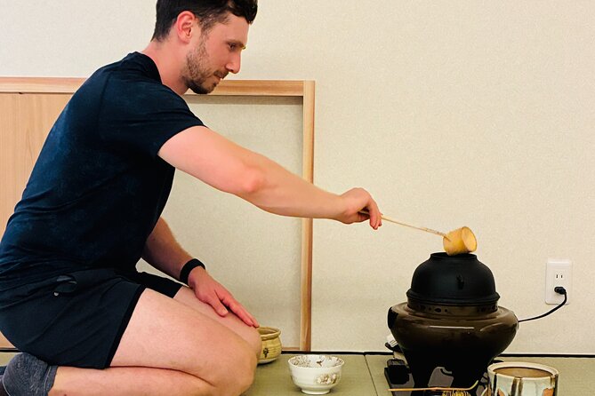 Kyoto: Newly Opened Tea Ceremony - Sanjo Chasuian - Your turn with the bamboo whisk