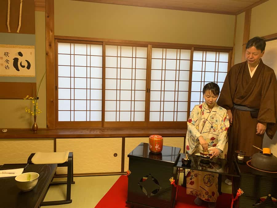Kyoto Ninenzaka: Tea Ceremony in Old Townhouse with Chairs - A Tea House Near Kiyomizu Temple