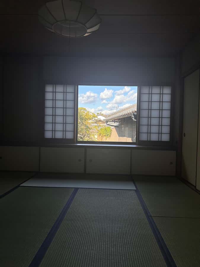 Kyoto Ninenzaka: Tea Ceremony in Old Townhouse with Chairs - Practical Details That Matter
