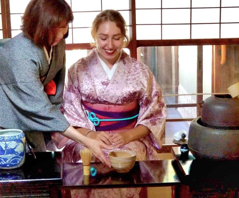 Kyoto: Table-Style Tea Ceremony at a Kyo-Machiya - Entering a 100-year-old Kyoto townhouse