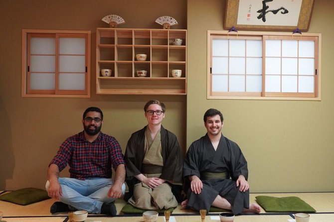 Kyoto Tea Ceremony & Kiyomizu-dera Temple Walking Tour - Yasaka Koshin-do and Kyoto’s most colorful photo stop