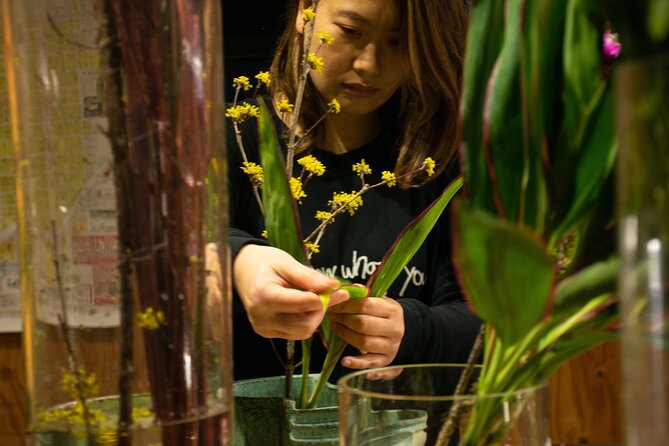 Kyoto Tea ceremony with Japanese Flower Arrangement Ikebana - Who will enjoy this Kyoto experience