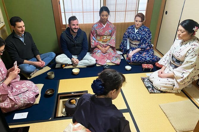 Kyoto Walking Tour with Kimono Rental Lunch and Tea Ceremony - Strolling through former imperial grounds