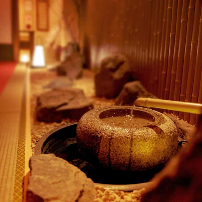 Kyoto: Wazuma Magic Show & Tea Ceremony - The 30-minute Uji matcha tea time