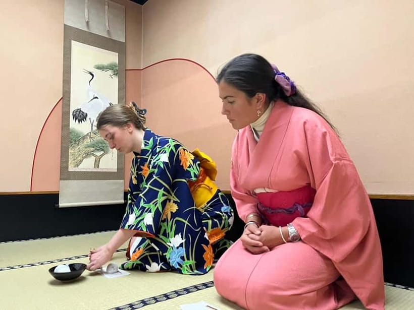 Learn Zen in a class of making Matcha tea near Osaka Castle - How the $40 price compares with what you receive