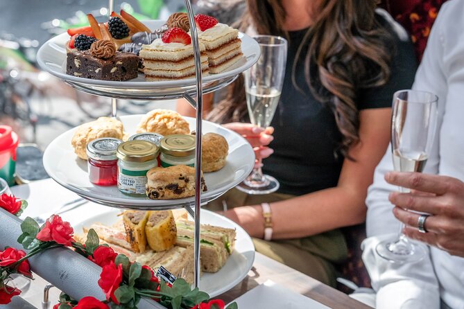London: Afternoon Tea Bus Tour with Prosecco & London Eye Option - What the 90-minute tea bus experience is really like