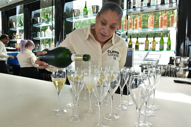London: Afternoon Tea Experience at The Clipper Lounge - The service and atmosphere