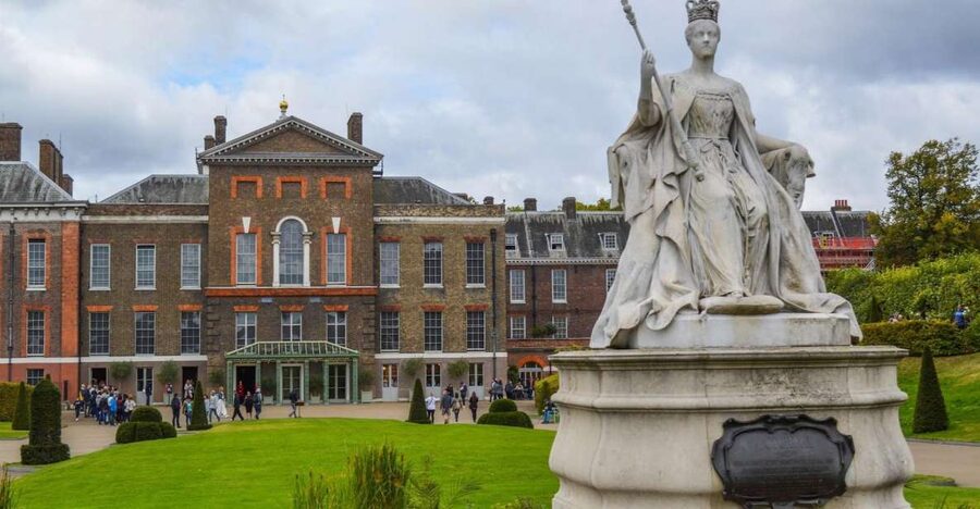 London Afternoon Tea, Fast-Track Kensington Palace Tickets - Afternoon tea at the Orangery