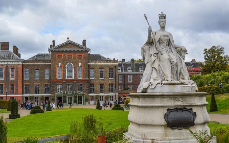 London Afternoon Tea, Fast-Track Kensington Palace Tickets - Is $416 per person good value?