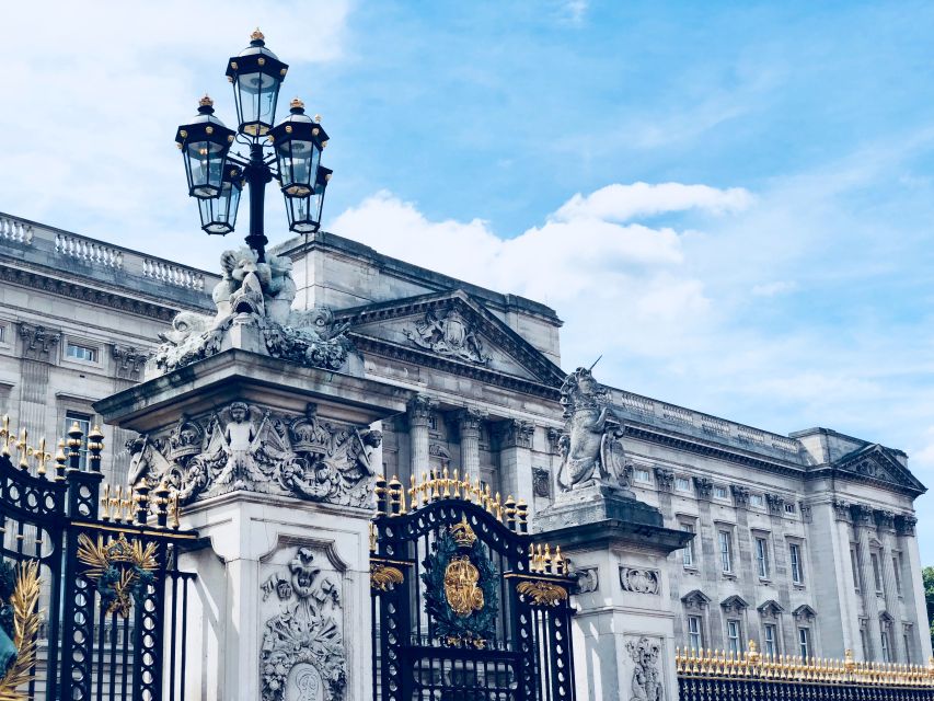 London: Buckingham Palace Walk & Tea at Kensington Palace - Who Should Book This Experience?