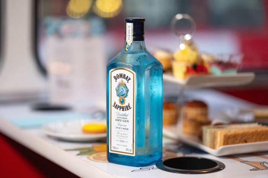 London: Gin and Afternoon Tea Bus Tour with Audio Guide - Why this London bus tour works