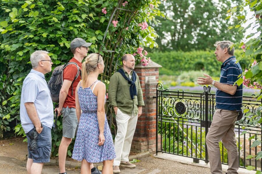 London: Kensington Palace Afternoon Tea & Guided Walk - Should you book it?