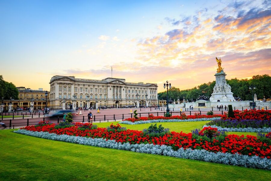 London: Royal Tour with Afternoon Tea at the Rubens - Practical advice for making the day work