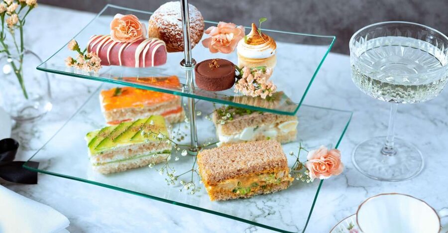 London: Traditional Afternoon Tea Tour in a Luxury Coach - Practical details before you book