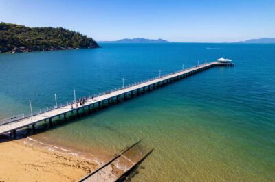 Magnetic Island: Guided Bus Tour with Morning Tea