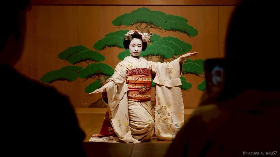 Maiko Dance and Tea Ceremony on a Noh Stage in Kyoto - Key details before you book