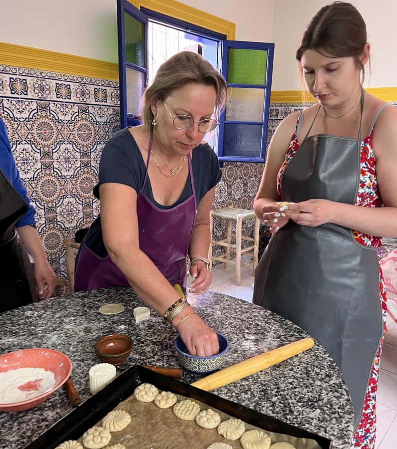 Marrakech: Moroccan Pastries and Tea Class with a Local - What the 150-minute class is really like