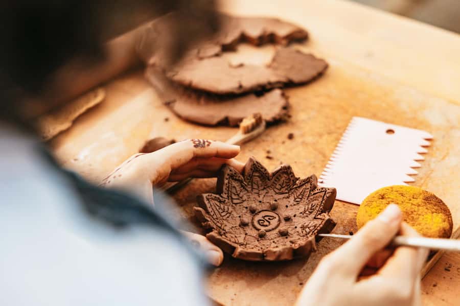 Marrakech: Pottery Workshop with Moroccan Tea - The family-run atmosphere and studio setting