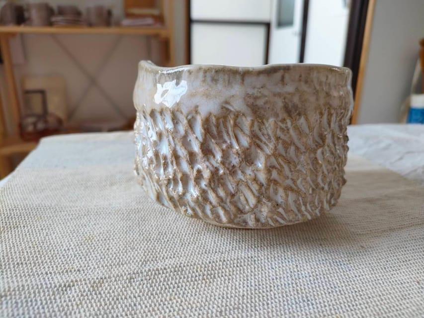Matcha Tea Bowl Experience in Osaka - Languages, group size, and who will enjoy it most