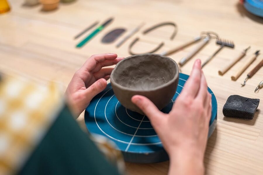 Matcha Tea Bowl Experience in Osaka - Meeting Anna at JR Teradacho Station