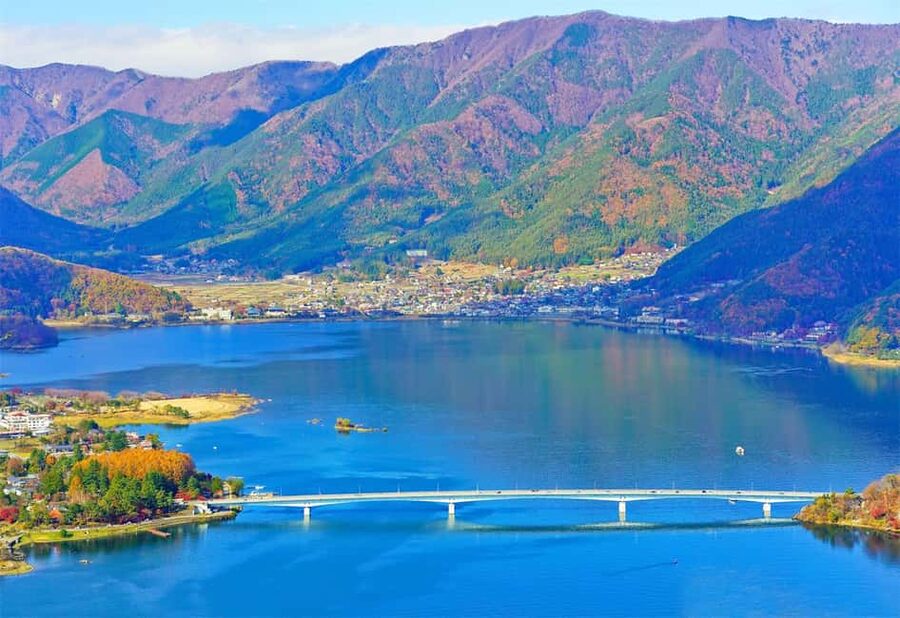Mt. Fuji & Lake Kawaguchiko Ropeway Panorama Full-Day Tour - The Lawson photo stop and its limits