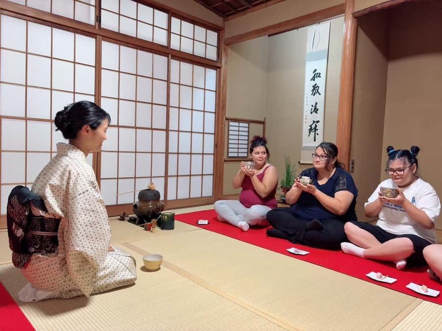 【NEW】Shibuya Tea Ceremony Tokyo-Chaan - Finding The Meeting Point On Dogenzaka