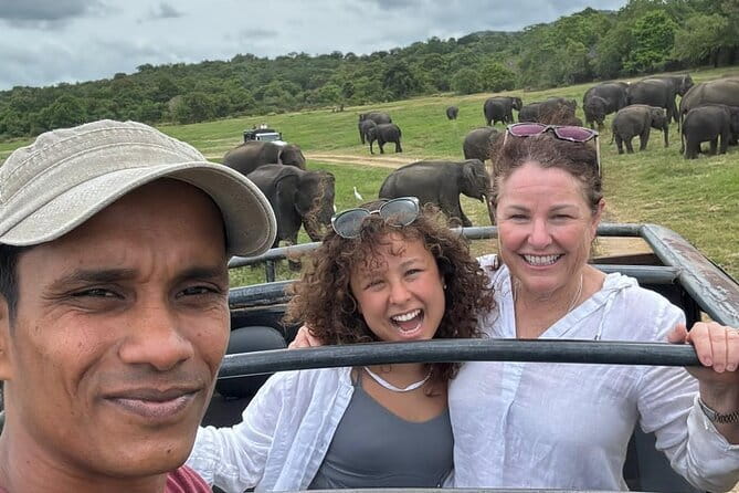 Nuwara Eliya Highlights: Waterfall, Tea & Picturesque Train Ride - The Four-Hour Train Journey to Kandy