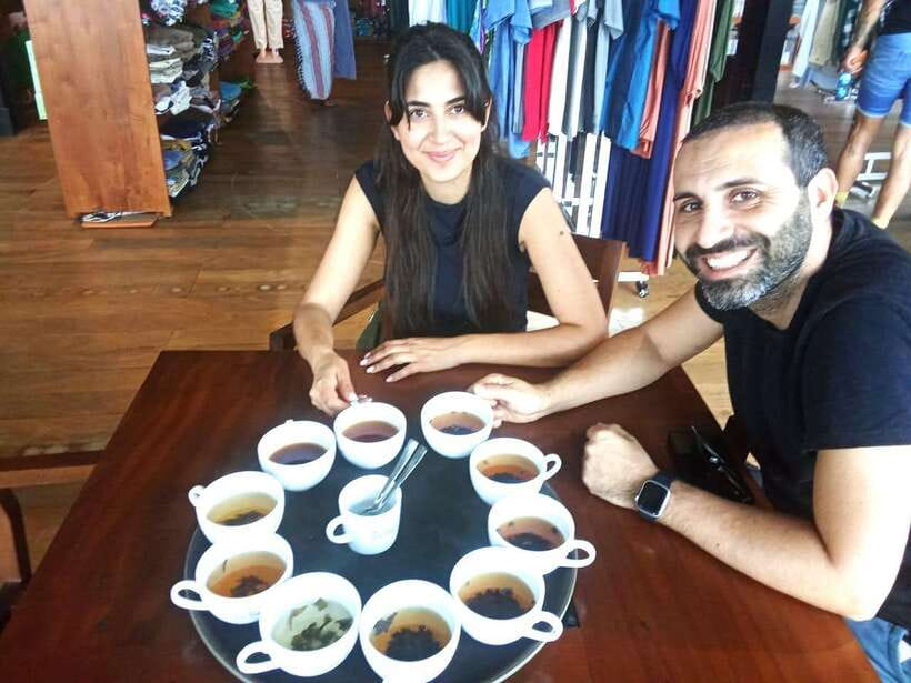 Nuwara Eliya: Tea Factory and Pickle Waterfalls Tuk Tuk Tour - Ramboda Falls and the climb