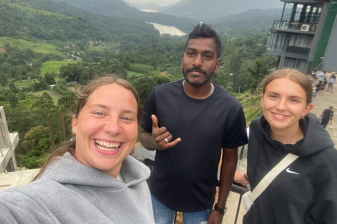 Nuwaraeliya Tea Factory and WaterFall Tour’s With DMJ Tours - Central Market: a brief burst of everyday Nuwara Eliya