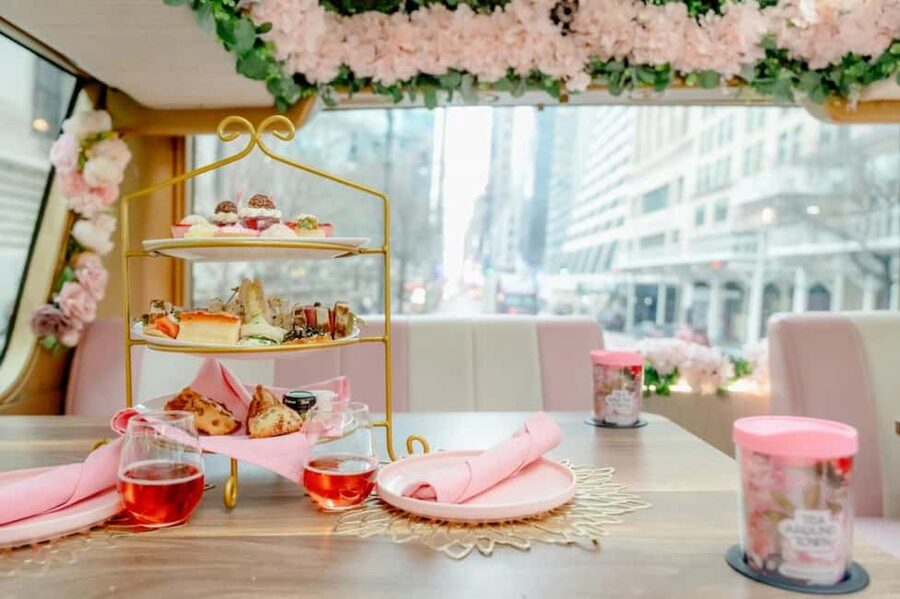 NYC: Tea Around Town Bus Tour with Live Entertainment - Key points before you book