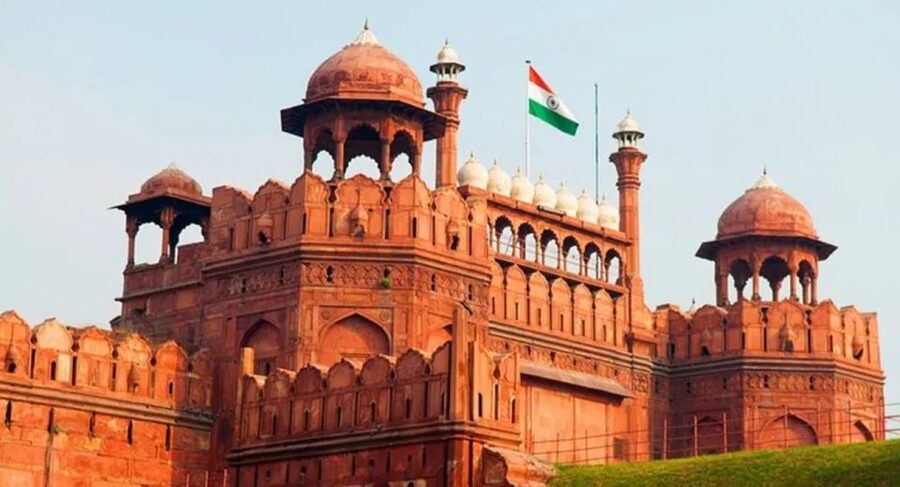 Old Delhi: Chandni Chowk Tour with Tuk Tuk Tea and snacks - A practical first look at Old Delhi