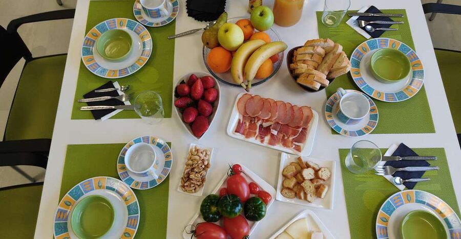 OleoAlmanzora: Guided tour + EVOO Breakfast/Afternoon tea - Breakfast becomes an olive oil workshop