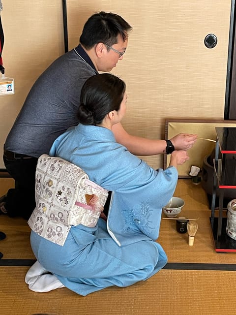 Osaka : Exclusive Tea Ceremony & Wagashi Cooking - A family setting with more than a century of connection