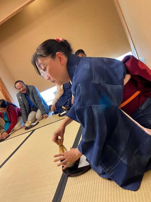 Osaka; Japanese Tea ceremony experience, Macha and Sencha - Sencha Shows A More Everyday Side Of Japanese Tea