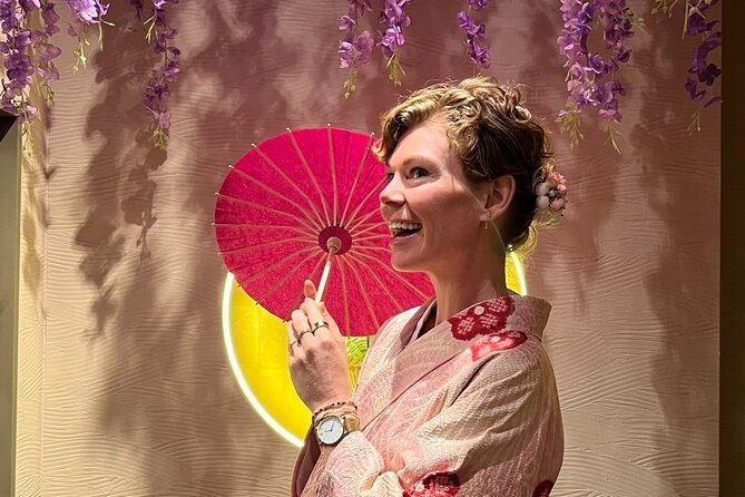 Osaka: Tea Ceremony, Calligraphy, and Kimono Experience - What the three-hour Osaka experience includes