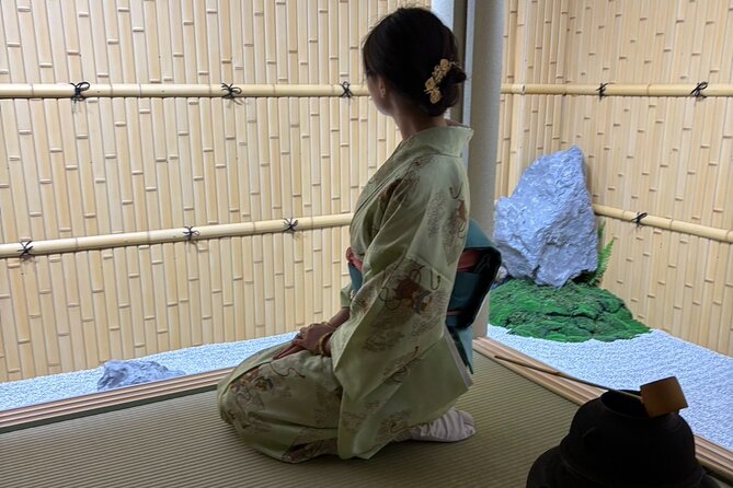 Osaka: Tea Ceremony, Calligraphy, and Kimono Experience - Trying Japanese calligraphy with your own hands