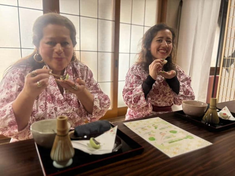 Osaka Temple Head Spa &Matcha Facial – Refresh & Glow〈90min〉 - The foot bath beside the Buddha