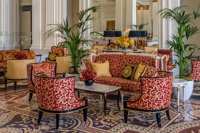 Palazzo Versace Dubai Afternoon Tea - Finding the Mosaic Lounge and settling in